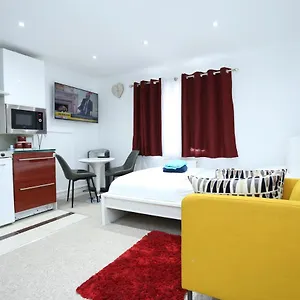 Classic Lytham Up Apartment